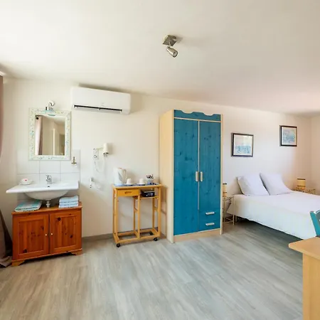 Bed & Breakfast Sarl Chateau Arago *