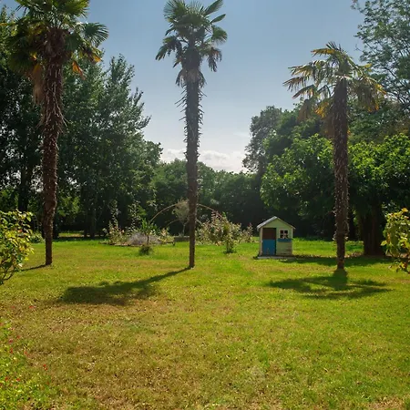 Bed & Breakfast Sarl Chateau Arago *